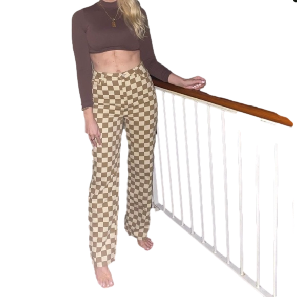 Boohoo Denim - Women’s tall jeans size 8 long. Cool checkerboard print!